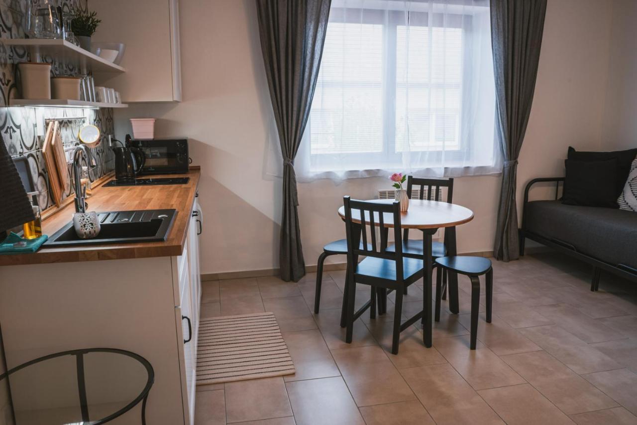 Apartmany Pulgary Bulhary Exterior photo