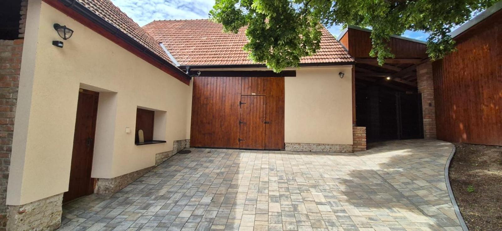 Apartmany Pulgary Bulhary Exterior photo